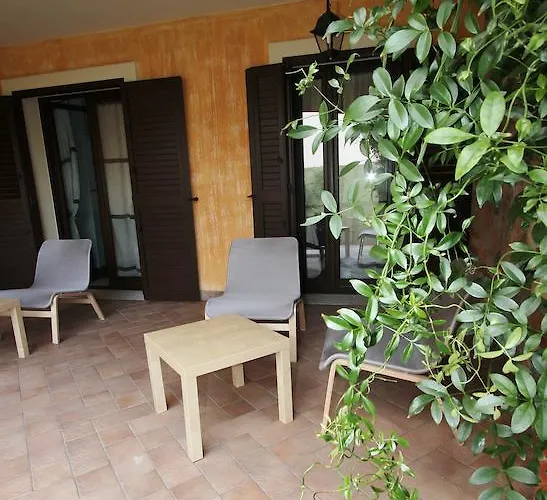 לינה וארוחת בוקר Acquamarina 4*