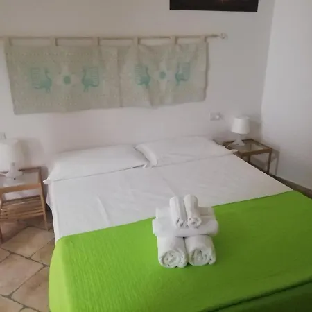 Acquamarina Bed & Breakfast *