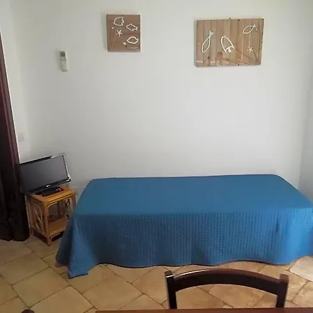 Acquamarina לינה וארוחת בוקר