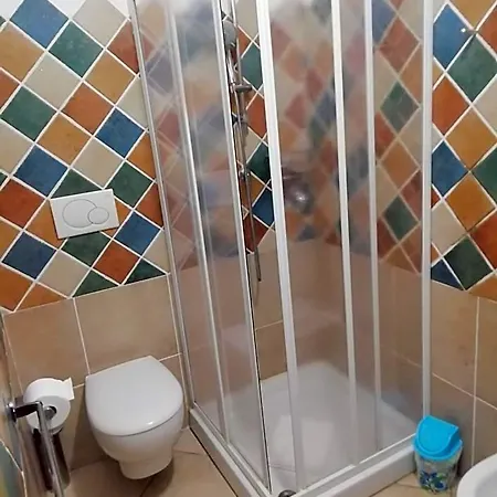 לינה וארוחת בוקר Acquamarina וילסימיוס