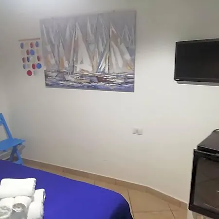 לינה וארוחת בוקר Acquamarina