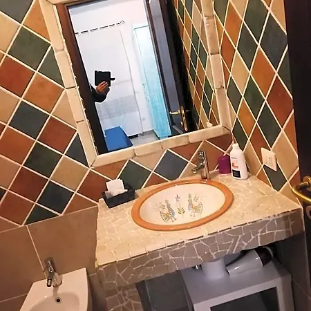 לינה וארוחת בוקר Acquamarina וילסימיוס