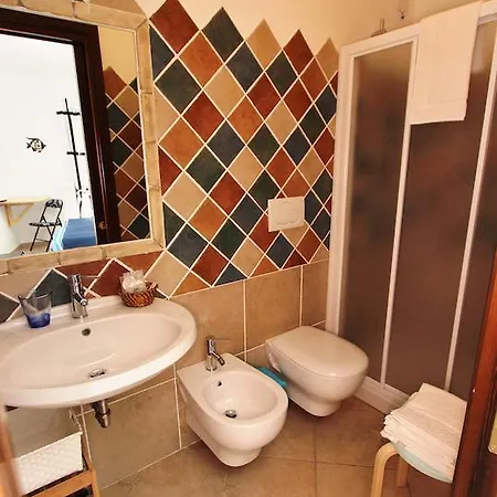 לינה וארוחת בוקר Acquamarina וילסימיוס